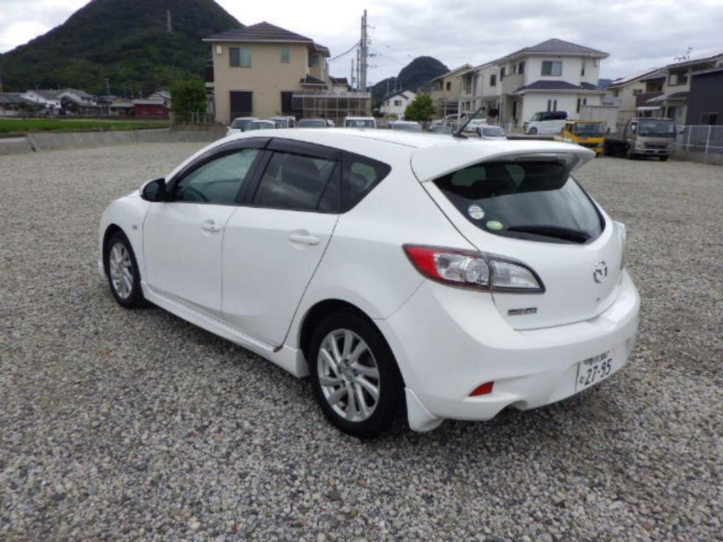 MAZDA AXELA SPORT
