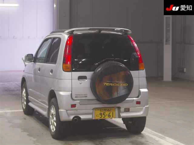 DAIHATSU TERIOS KID