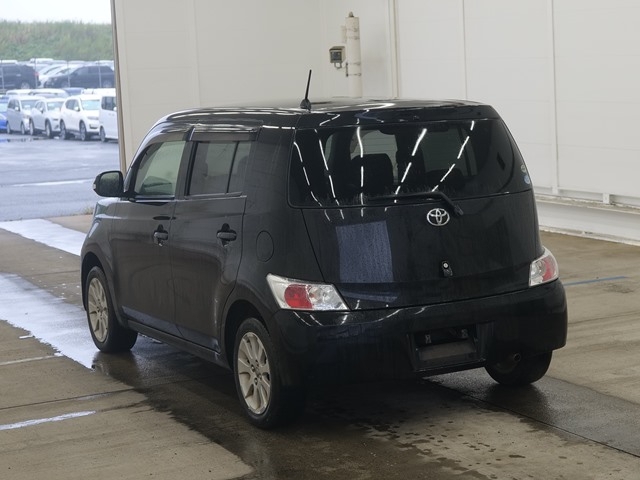 TOYOTA BB