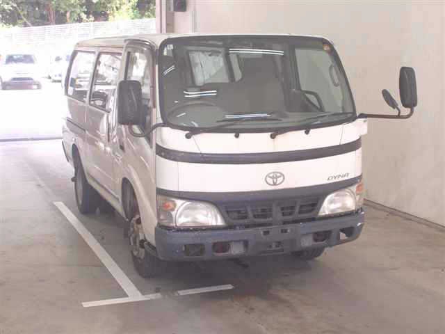 TOYOTA DYNA VAN