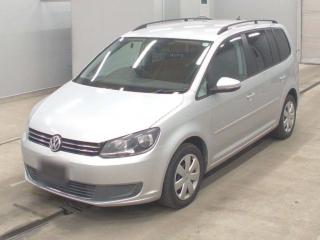 VOLKSWAGEN GOLF TOURAN