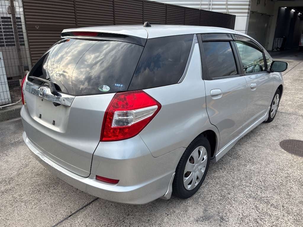 HONDA FIT SHUTTLE