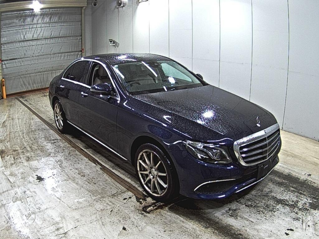 MERCEDES BENZ E CLASS