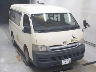 TOYOTA HIACE