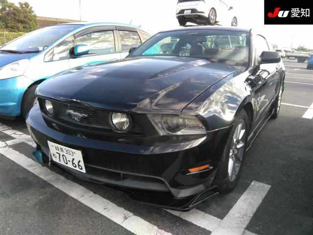 FORD MUSTANG