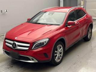 MERCEDES BENZ GLA