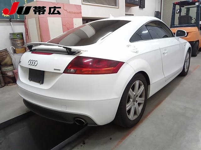 AUDI TT