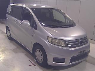 HONDA FREED SPIKE