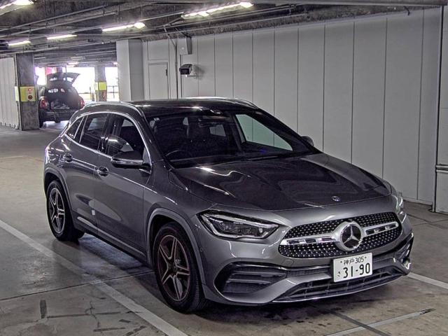 MERCEDES BENZ GLA