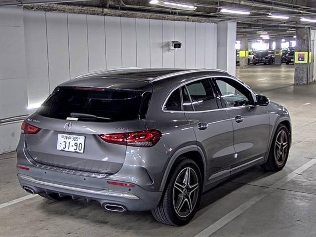 MERCEDES BENZ GLA