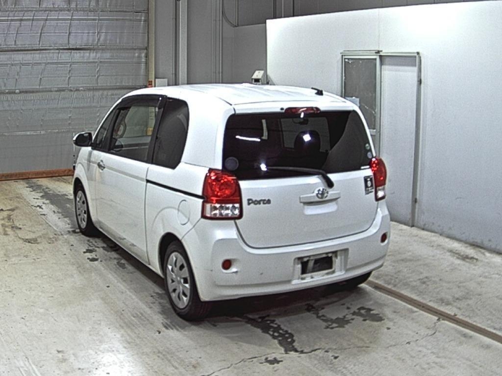 TOYOTA PORTE