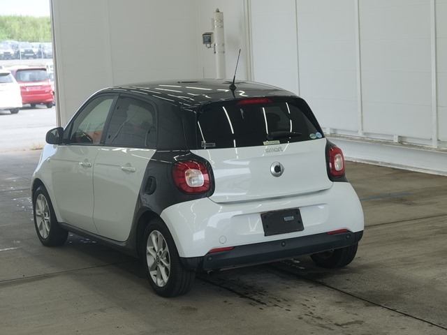 SMART FOURFOUR