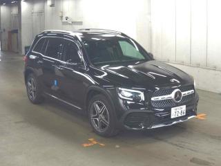 MERCEDES BENZ GLB