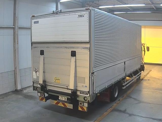ISUZU FORWARD