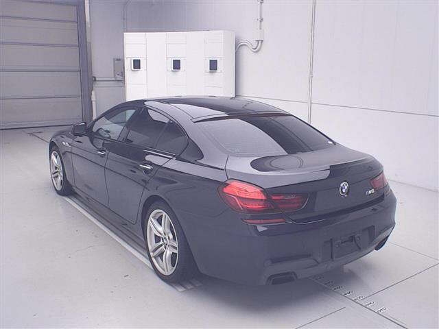 BMW 6 SERIES