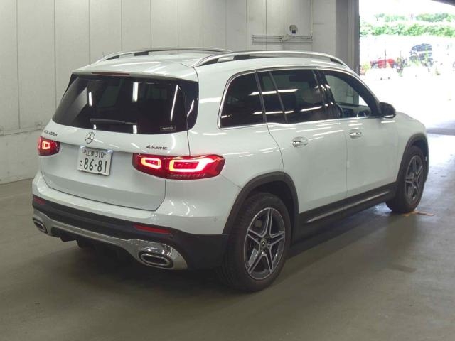 MERCEDES BENZ GLB