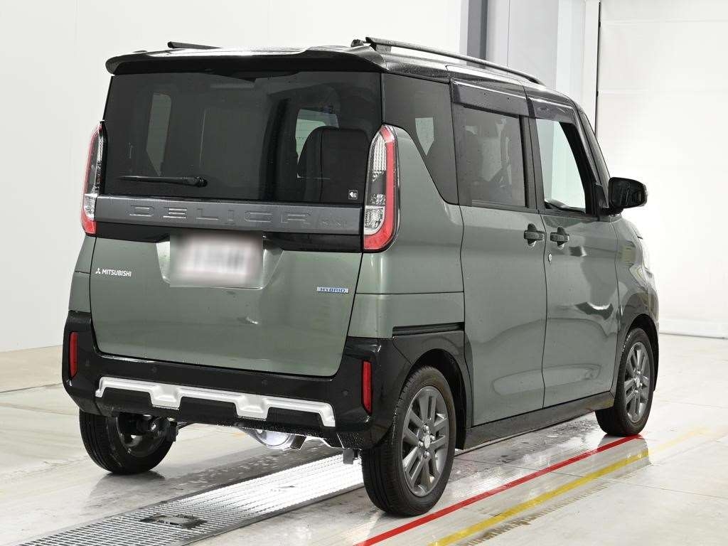 MITSUBISHI DELICA MINI