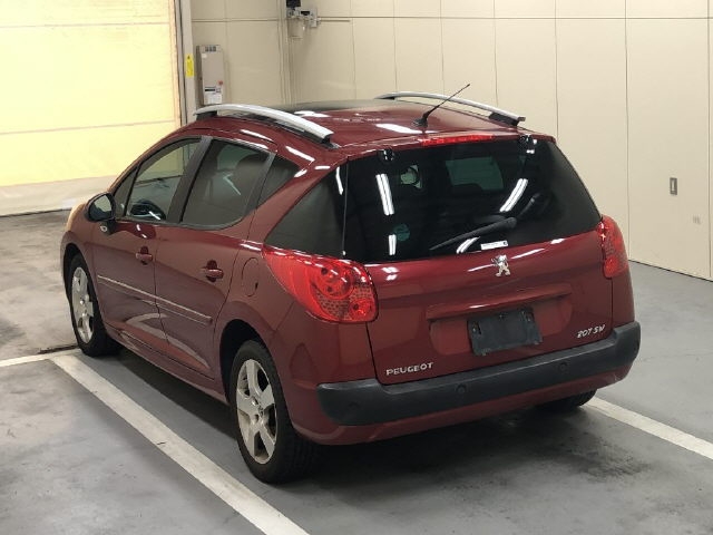PEUGEOT 207
