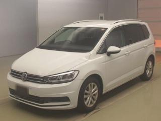 VOLKSWAGEN GOLF TOURAN