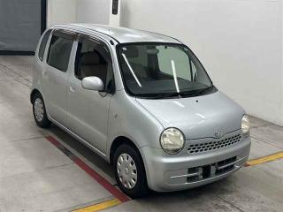 DAIHATSU MOVE LATTE