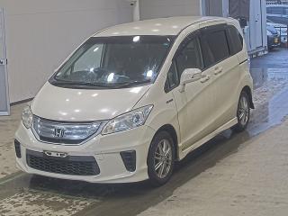 HONDA FREED HYBRID