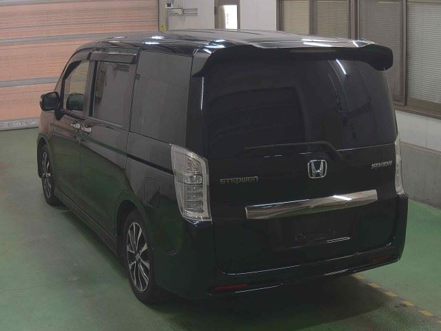 HONDA STEPWGN SPADA