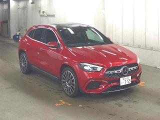 MERCEDES BENZ GLA