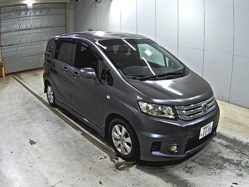 HONDA FREED SPIKE