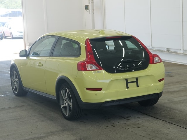VOLVO C30