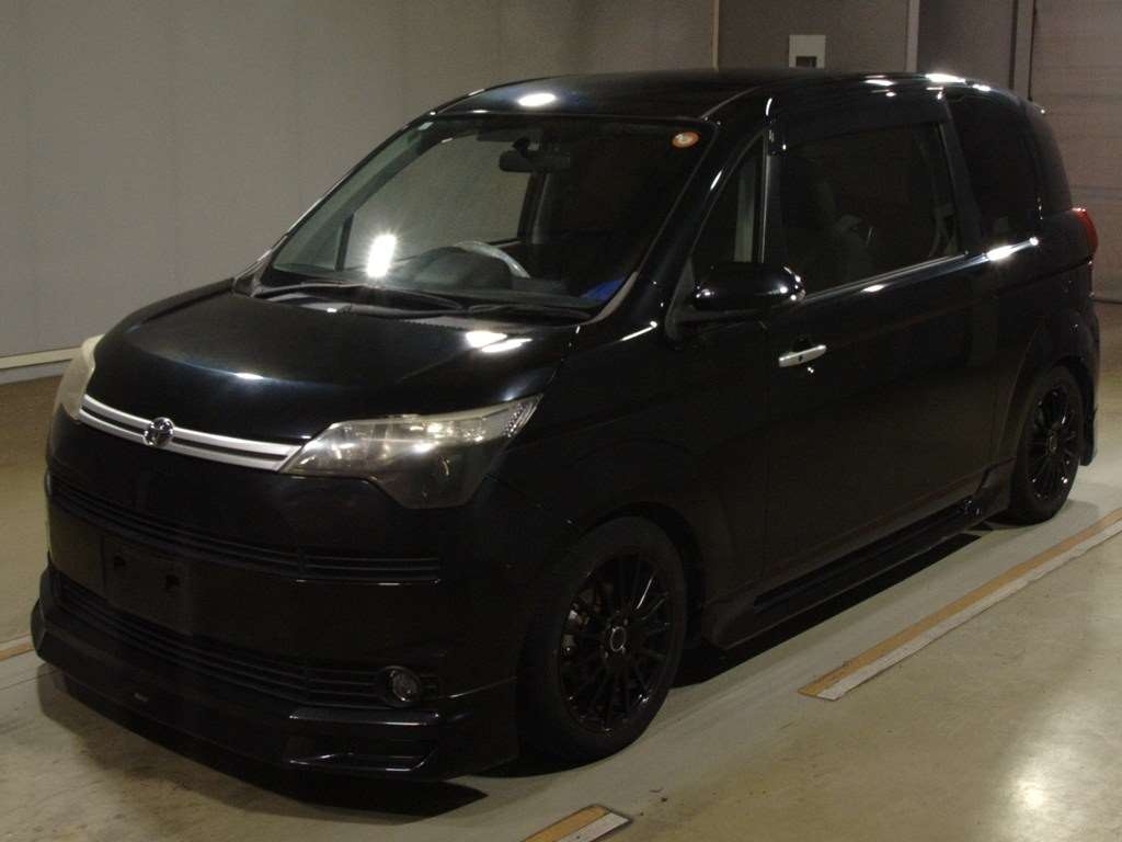 TOYOTA SPADE
