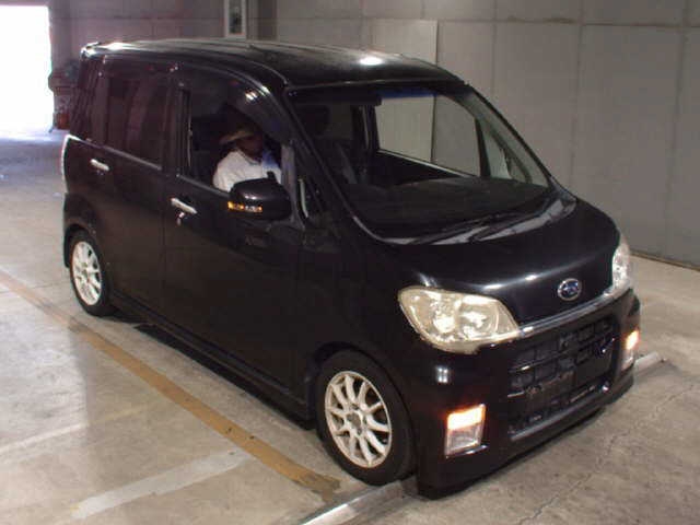 SUBARU LUCRA