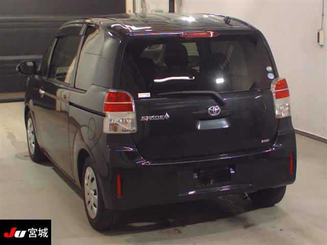 TOYOTA SPADE