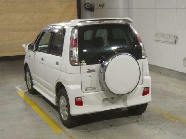 DAIHATSU TERIOS KID
