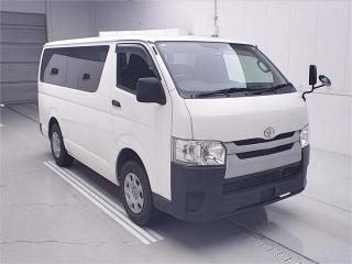 TOYOTA REGIUS ACE