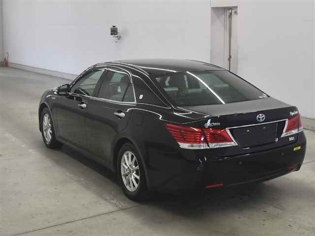 TOYOTA CROWN HYBRID