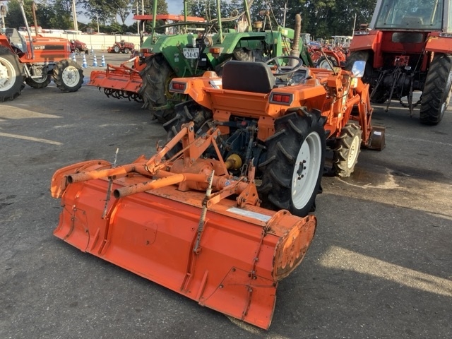 KUBOTA KUBOTA