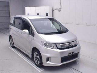 HONDA FREED SPIKE