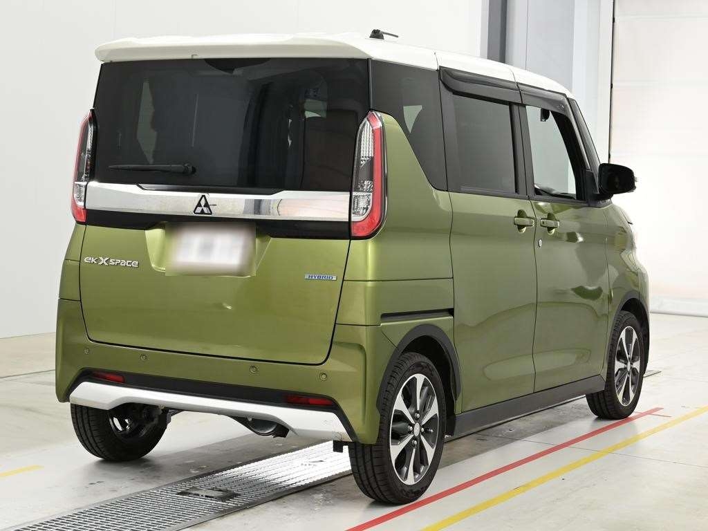 MITSUBISHI EK X SPACE