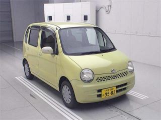 DAIHATSU MOVE LATTE