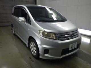 HONDA FREED SPIKE