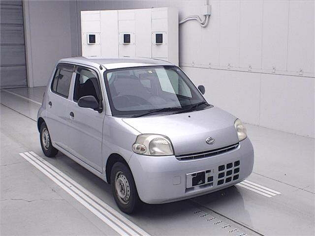 DAIHATSU ESSE