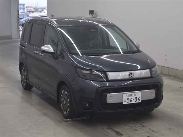 HONDA FREED HYBRID