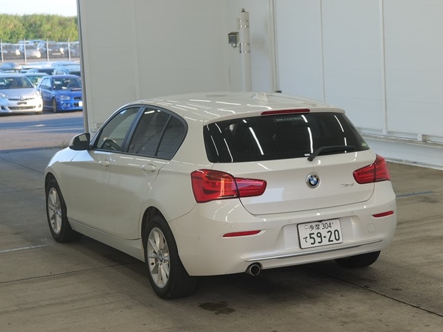 BMW 1 SERIES