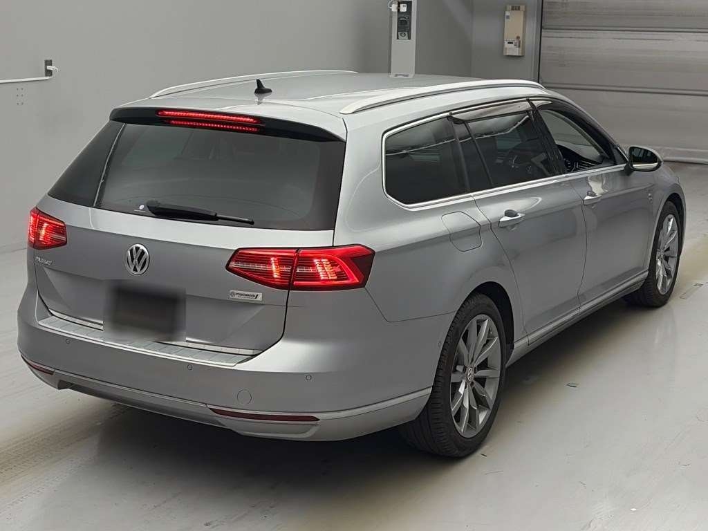 VOLKSWAGEN PASSAT VARIANT