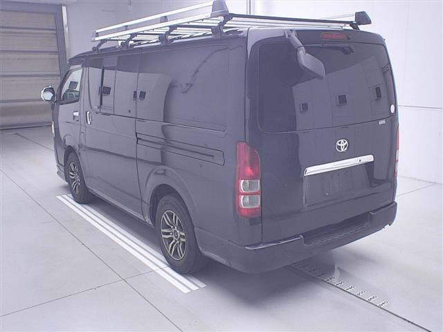 TOYOTA REGIUS ACE