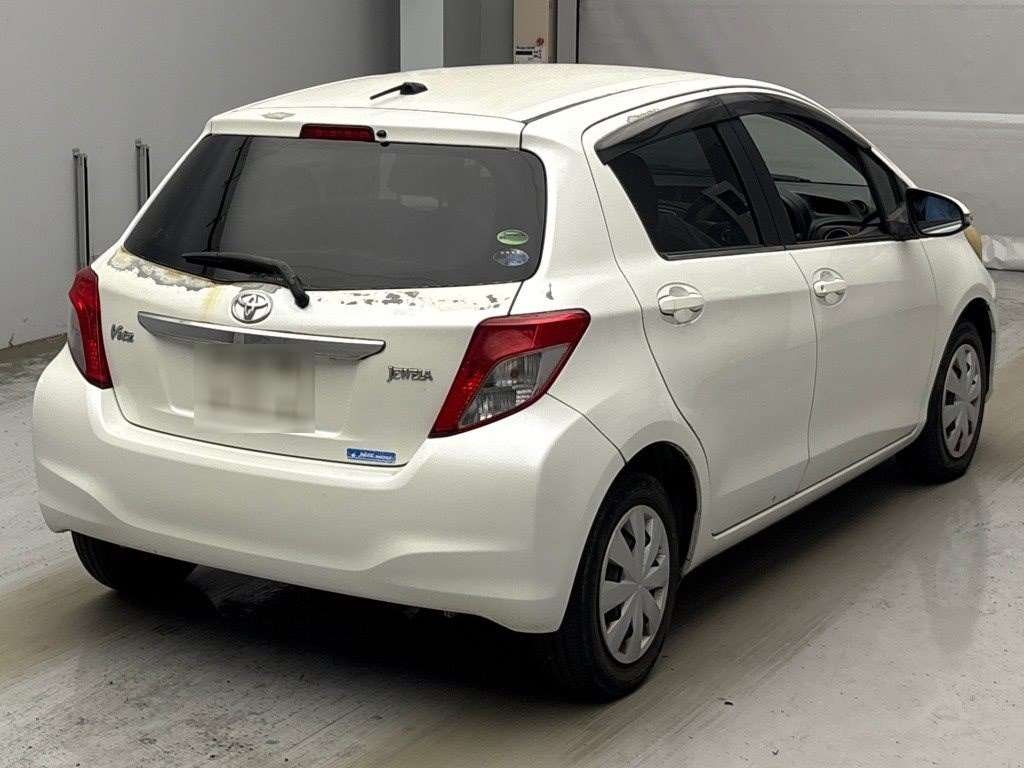 TOYOTA VITZ