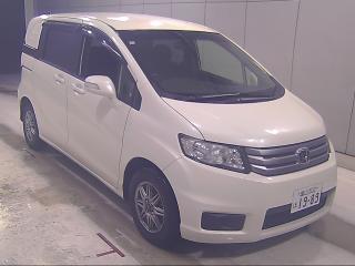 HONDA FREED SPIKE