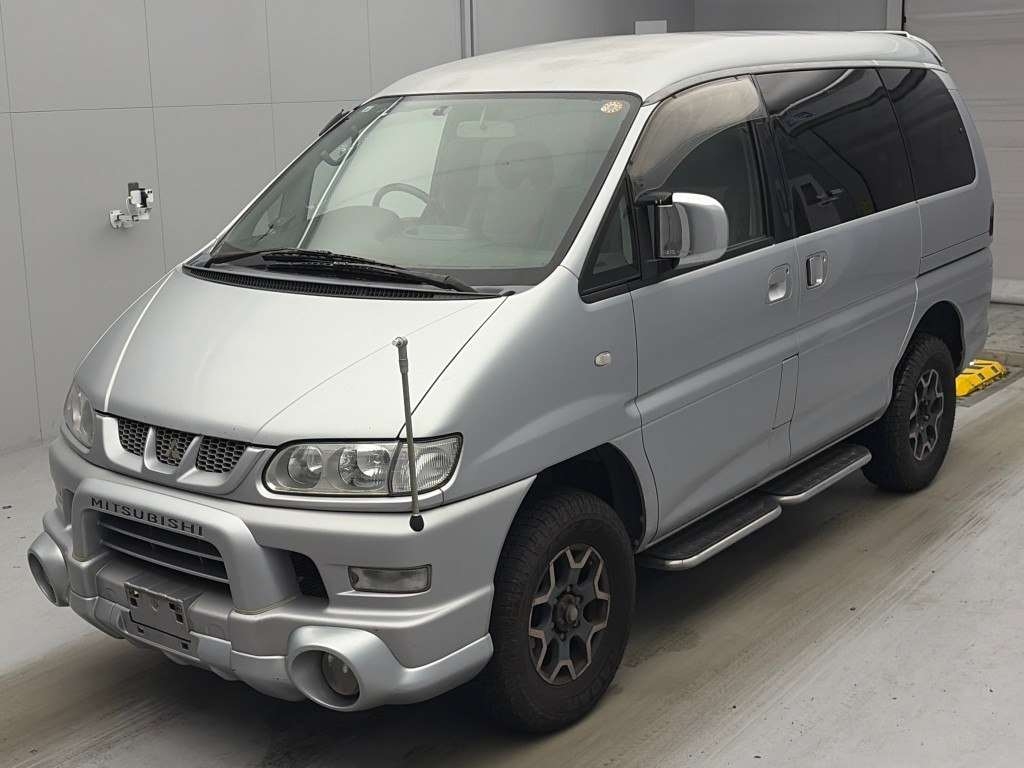 MITSUBISHI DELICA SPACE GEAR
