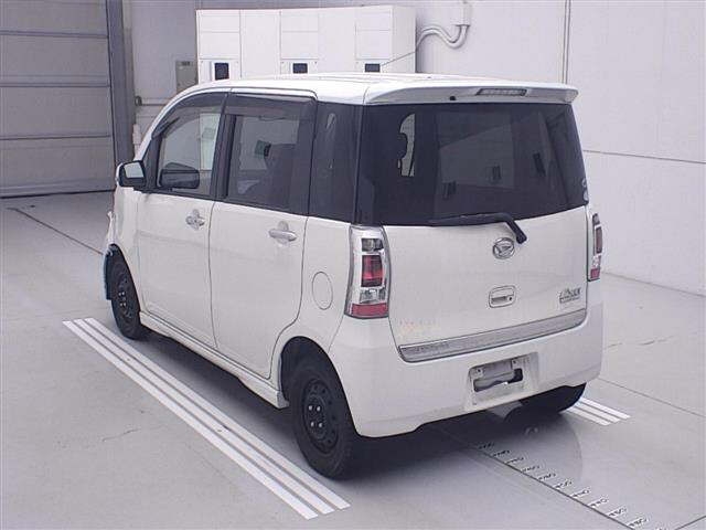 DAIHATSU TANTO EXE