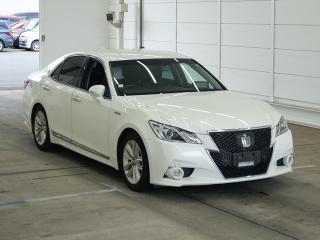 TOYOTA CROWN HYBRID